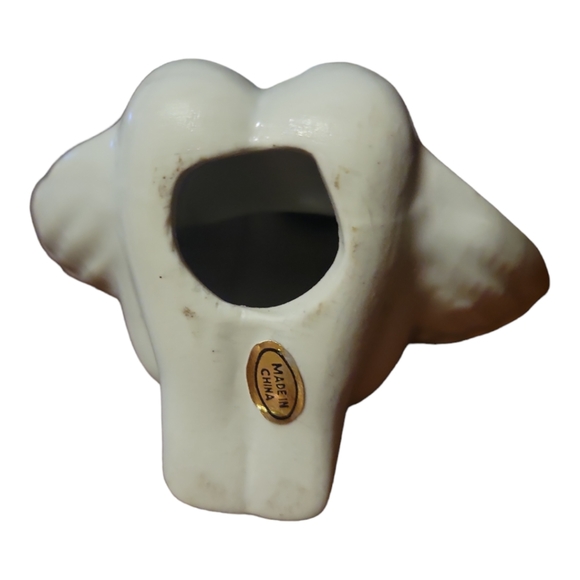 Vtg Glazed White Ceramic Angel Cherub Praying Kneeling - Picture 6 of 7